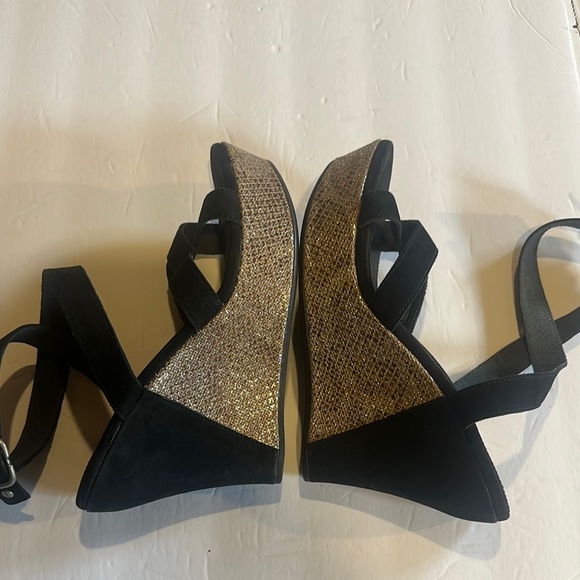 UGG Ariah Black suede w Nubick snake Gold heels Wedge Sandals wrap around ankle - Picture 3 of 9